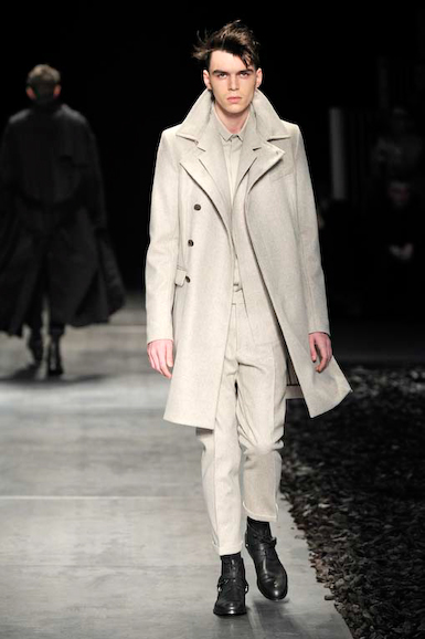 dio_m_fw10_099