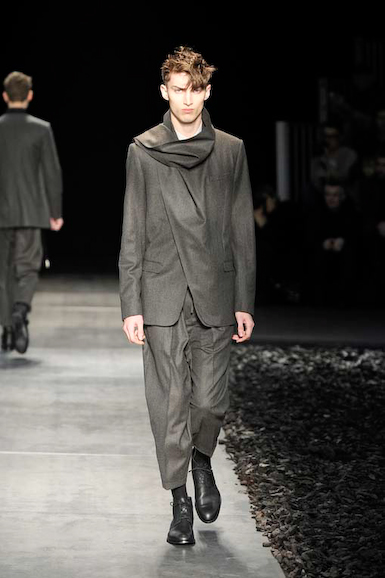 dio_m_fw10_143
