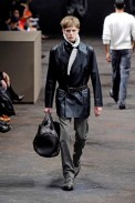 her_m_fw10_043