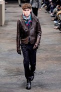 her_m_fw10_094