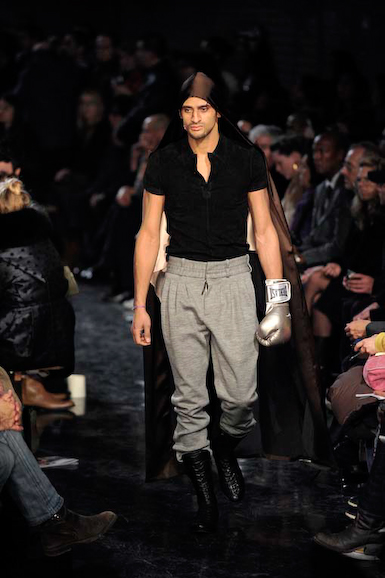 gau_m_fw10_081