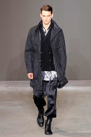 vui_m_fw10_014