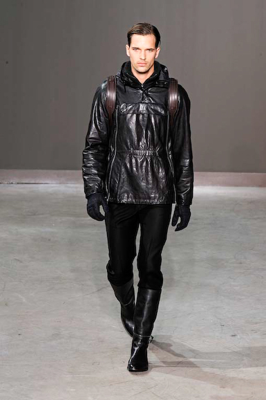 vui_m_fw10_044