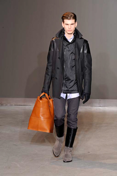 vui_m_fw10_052