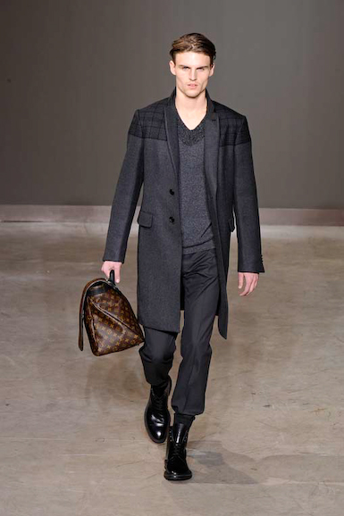 vui_m_fw10_169