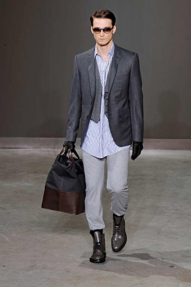 vui_m_fw10_193