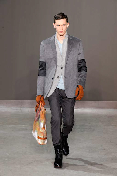 vui_m_fw10_216