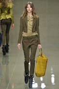 BURBERRY-40