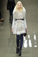 BURBERRY-51