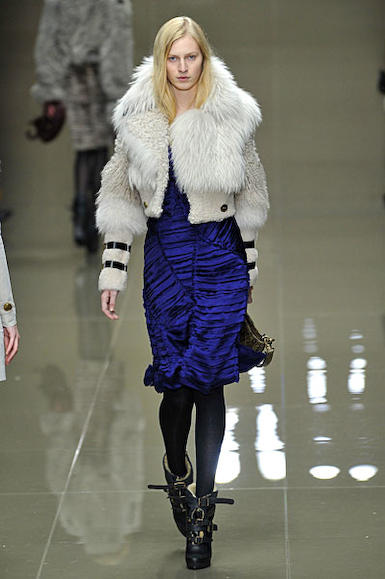 BURBERRY-52