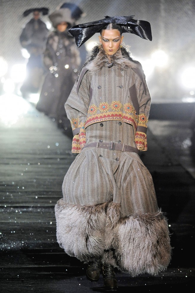 gal_fw10_010