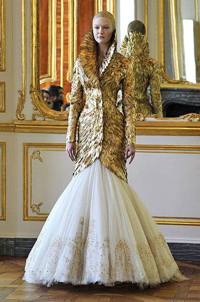 MCQU_AW10_0724