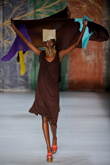 walter-ffw.com.br-desfile-fashion-rio-2011-24