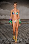 salinas-desfile-fashion-rio-2011-29