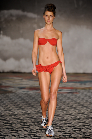 salinas-desfile-fashion-rio-2011-38