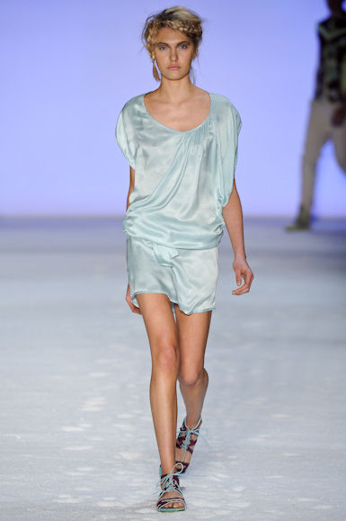redley-desfile-fashion-rio-2011-41