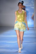 cantao-desfile-fashion-rio-2011-27