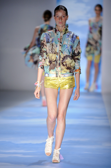 cantao-desfile-fashion-rio-2011-28