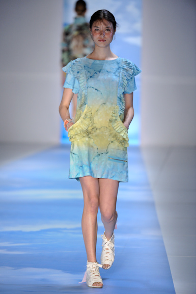 cantao-desfile-fashion-rio-2011-30
