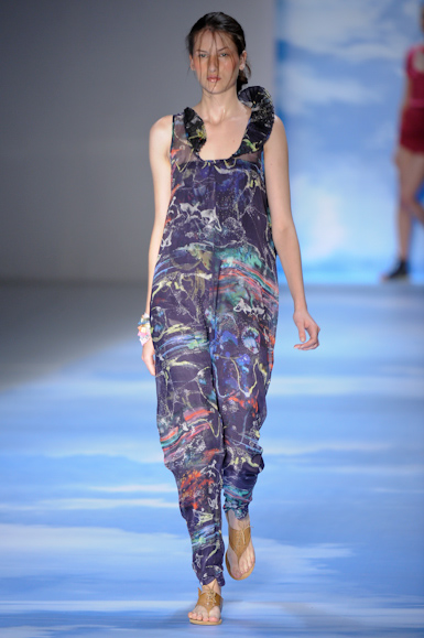 cantao-desfile-fashion-rio-2011-36