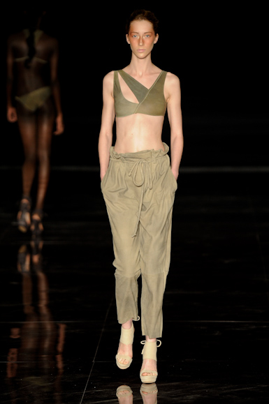 lenny-desfile-fashion-rio-2011-13