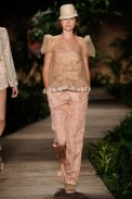 m-bonita-extra-desfile-fashion-rio-2011-12