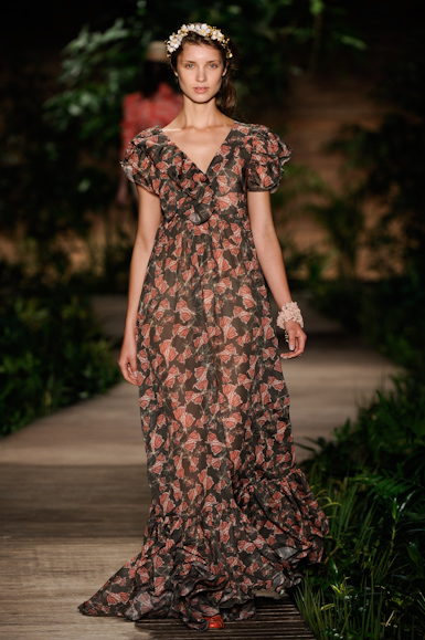 m-bonita-extra-desfile-fashion-rio-2011-14