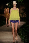 m-bonita-extra-desfile-fashion-rio-2011-20