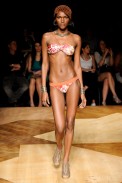 blue-man-desfile-fashion-rio-2011-10-12