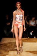 blue-man-desfile-fashion-rio-2011-10-14