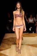 blue-man-desfile-fashion-rio-2011-10-15