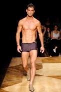 blue-man-desfile-fashion-rio-2011-10-26