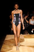 blue-man-desfile-fashion-rio-2011-10-46