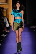 giulia-borges-desfile-fashion-rio-2011-10-17