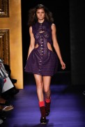 giulia-borges-desfile-fashion-rio-2011-10-22