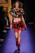 giulia-borges-desfile-fashion-rio-2011-10-28