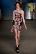 patachou-desfile-fashion-rio-2011-10-34