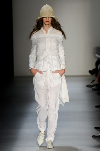 british-colony-desfile-fashion-rio-2011-10-15