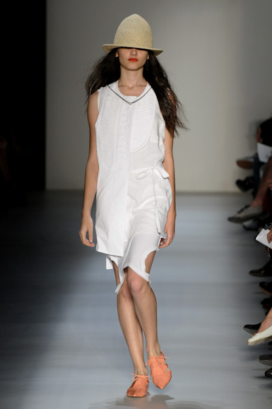 british-colony-desfile-fashion-rio-2011-10-21