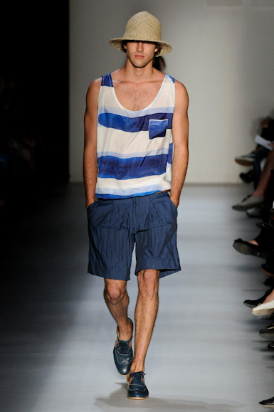 british-colony-desfile-fashion-rio-2011-10-44