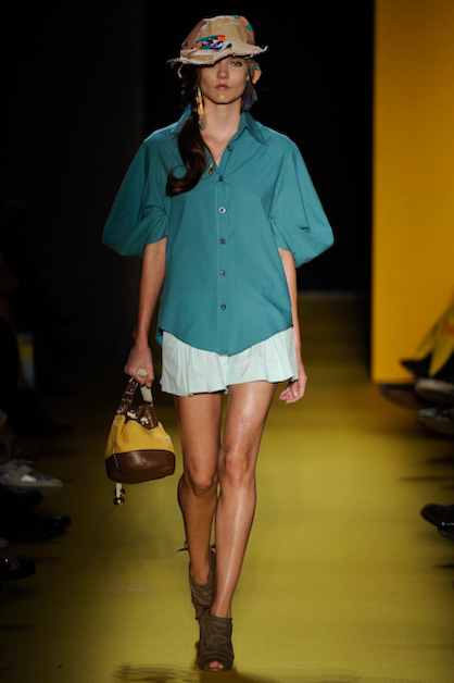 j-jabour-desfile-fashion-rio-2011-10-25