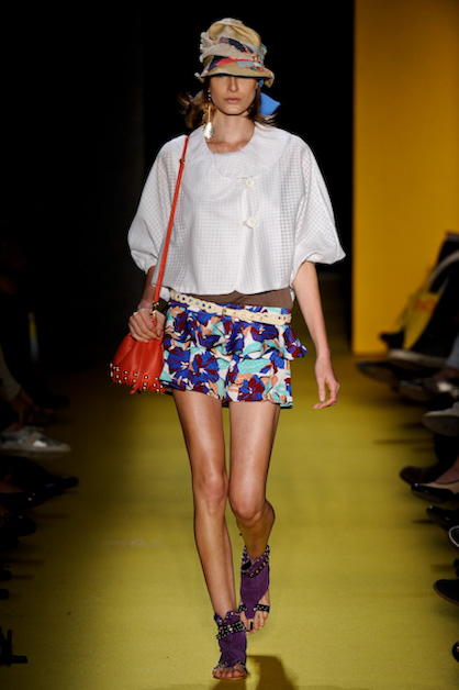 j-jabour-desfile-fashion-rio-2011-10-37