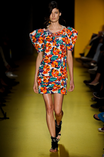 j-jabour-desfile-fashion-rio-2011-10-38