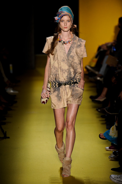 j-jabour-desfile-fashion-rio-2011-10-43