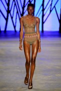triya-desfile-fashion-rio-2011-10-27
