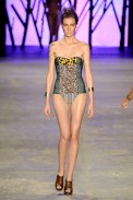triya-desfile-fashion-rio-2011-10-29
