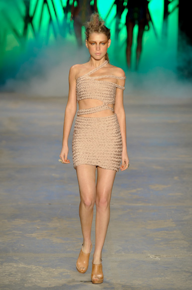 triya-desfile-fashion-rio-2011-10-40