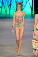 triya-desfile-fashion-rio-2011-10-46