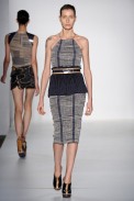 l-nascimento-desfile-fashion-rio-2011-10-15