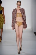 l-nascimento-desfile-fashion-rio-2011-10-23